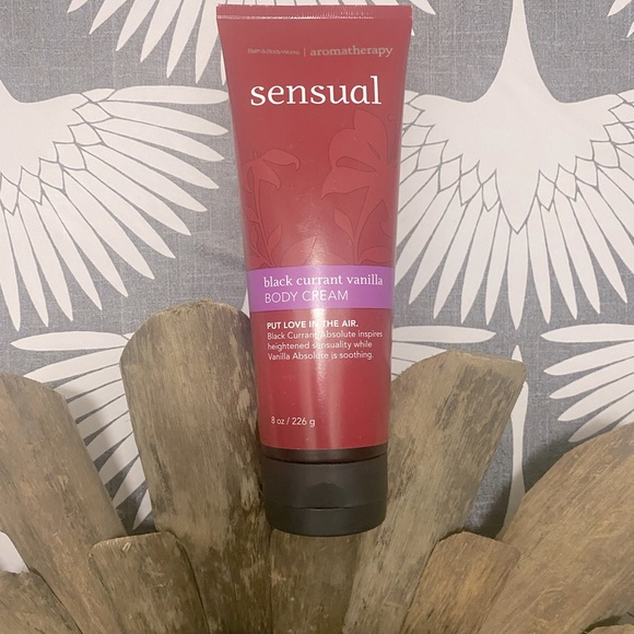 Discontinued Bath and Body Works Black Currant Vanilla - Picture 2 of 3